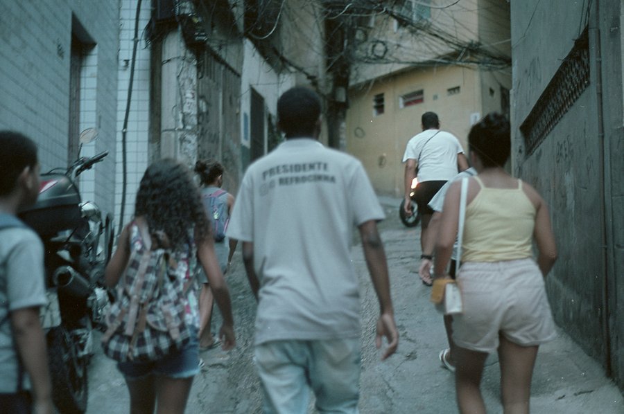 vibe da rocinha, 2024 — foto dos jovens da residência