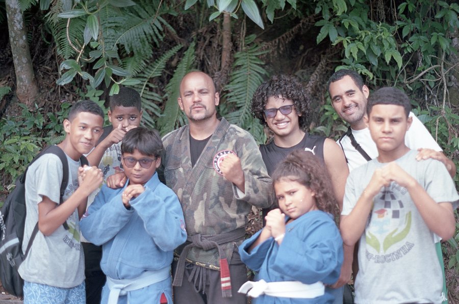 vibe da rocinha, 2024 — foto dos jovens da residência