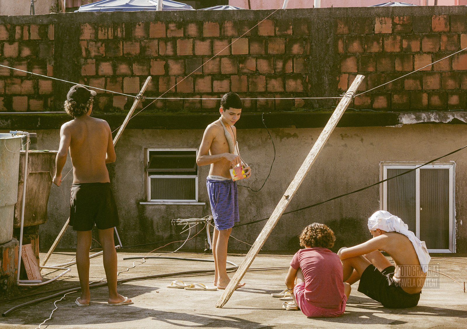 los gavilanes del cerro — los chicos del Laboriô
