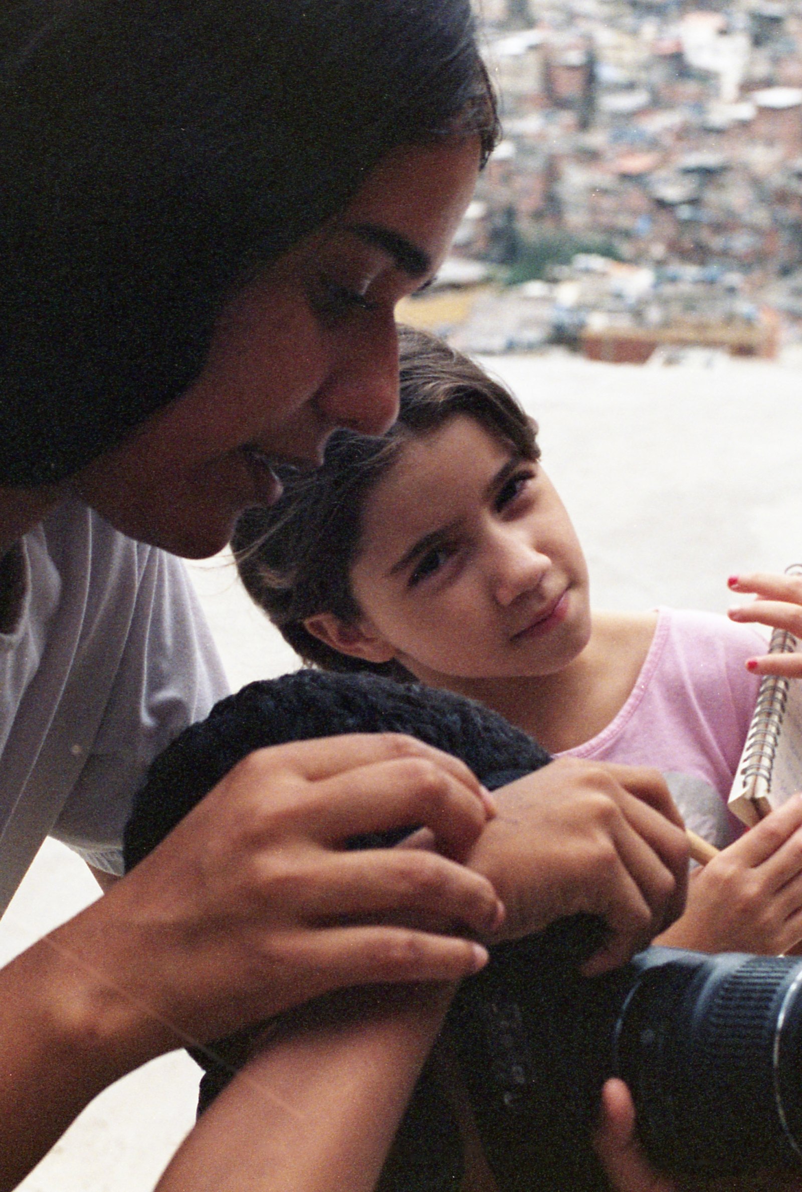 viver é um luxo · os crias da tl, 2025 — foto de la exposición