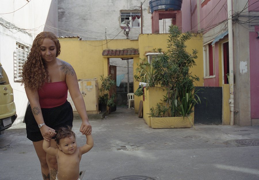 os menor da rua 4, 2025–2026 — photo de l’exposition