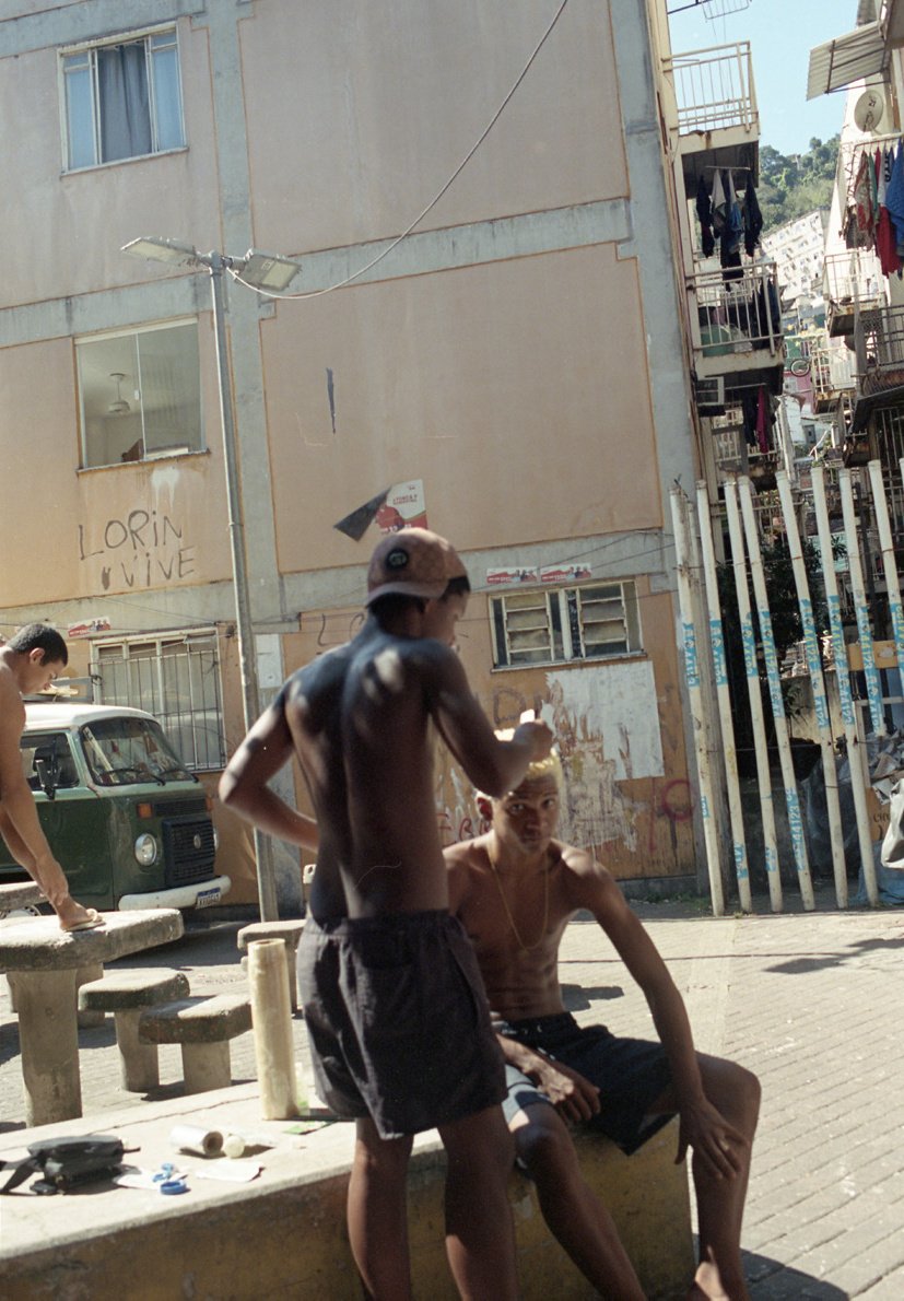 os menor da rua 4, 2025–2026 — photo de l’exposition