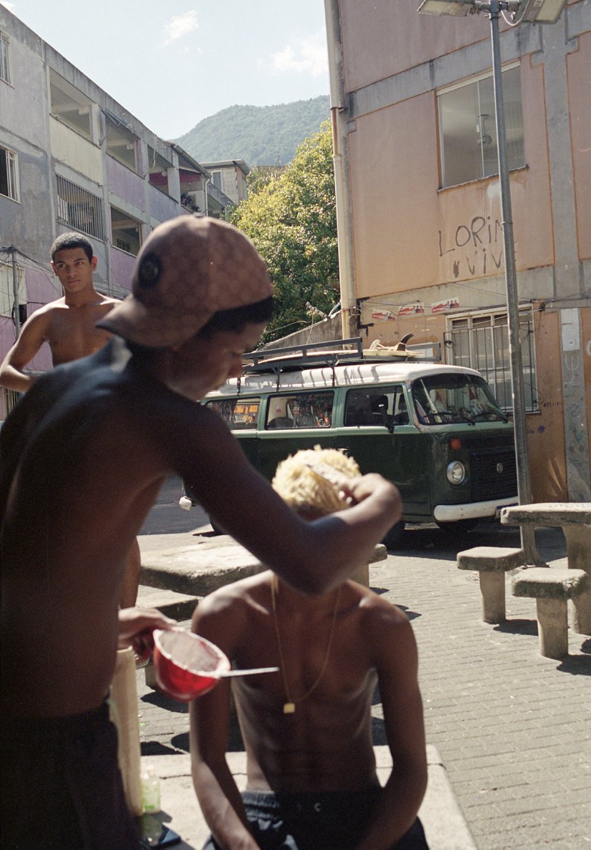 os menor da rua 4, 2025–2026 — photo de l’exposition
