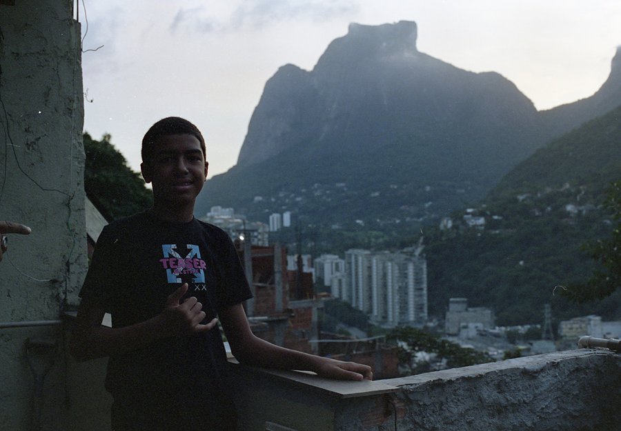 os menor da rua 4, 2025–2026 — photo de l’exposition