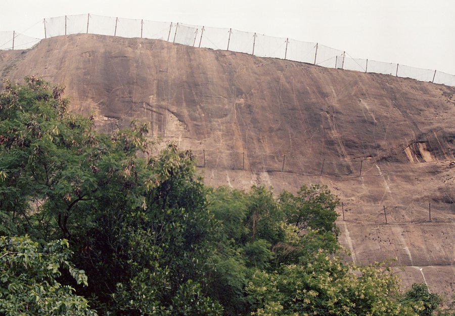 os menor da rua 4, 2025–2026 — photo de l’exposition