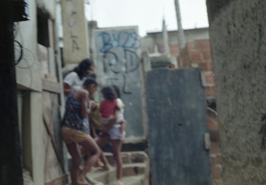 os menor da rua 4, 2025–2026 — photo de l’exposition